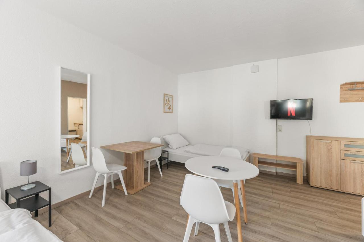 Home2Stay Apartmenthaus Heilbronn City Kitchen Parking Highspeed Wifi Washroom מראה חיצוני תמונה