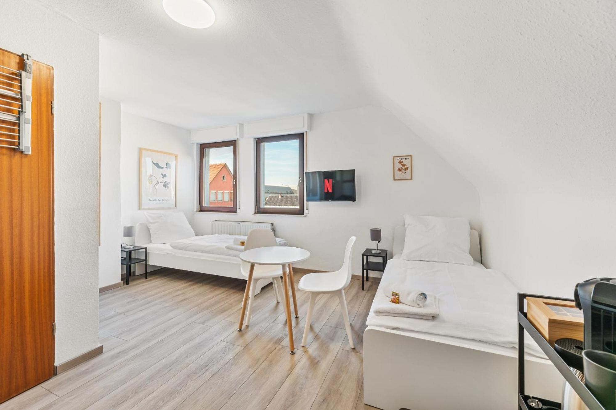 Home2Stay Apartmenthaus Heilbronn City Kitchen Parking Highspeed Wifi Washroom מראה חיצוני תמונה